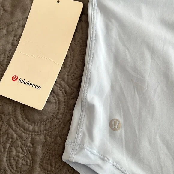 Lululemon Run Off Route tank NWT 8 light blue - Picture 5 of 8